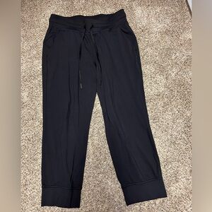 Lululemon Ready To Rulu Jogger! (Cropped) Fantastic condition, minimal wear!